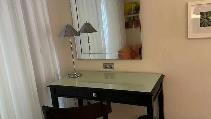 Aynalı Masa Takımı